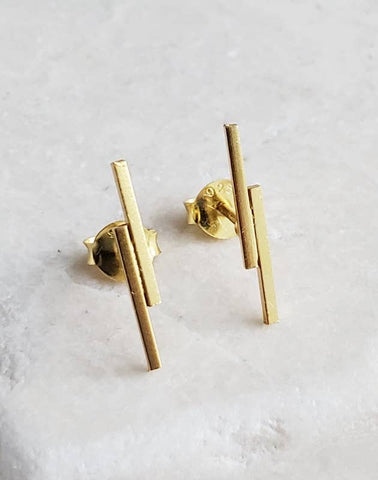 Sosie Designs - #ST500 Gold Double Line Bar Studs