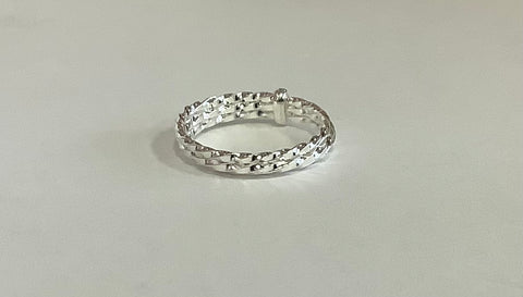 Roma Twist Silver Symbol Ring