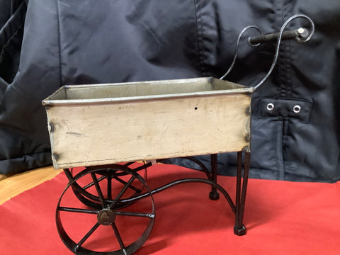 Recycled Tin Garden Carr