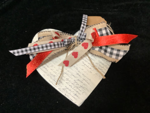 Small Wood Decor Heart by Lisa
