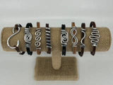The Artist Jay - Continuum Twist Bracelet: Medium / Black matte leather