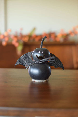 Meadowbrooke Gourds - Tiny Echo Bat
