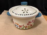 Veggie Steamer with Mushroom Deco