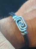 Square Twist Bracelet: Medium / Black matte leather