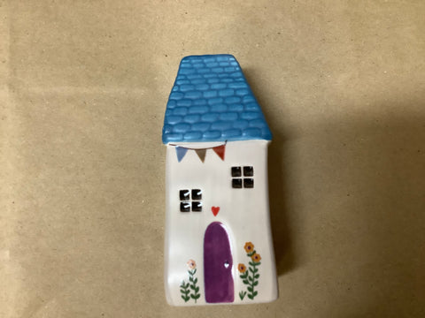 Cottage Bud Vase…Quaint Cottage