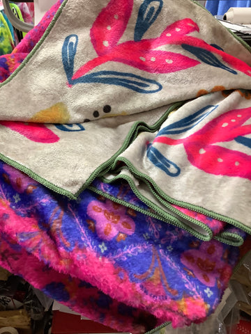 Natural Life Reversible Cozy Blanket Taupe