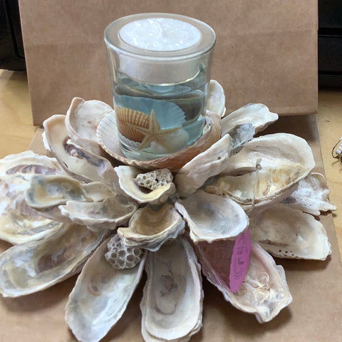 9” oyster candle arrangement with gel candle