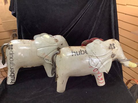 Recycled Tin Elephant (one per purchase)