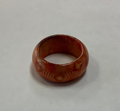 Wooden ring light orange size 6