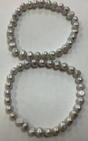 Faux pearl beaded bracelet