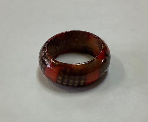 Wooden ring size 6 red and woven