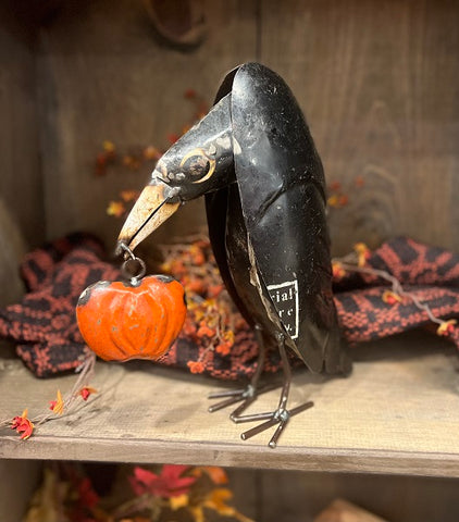 Metal Raven with Pumpkin MH 5308