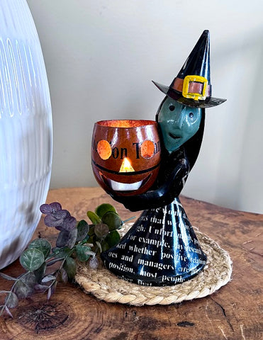 MH8802 Small Witch with Tealight Pumpkin