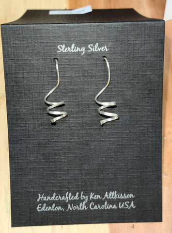 Ken’s handcrafted jewelry - Sterling Silver push through swirl ER461