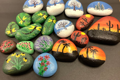 Various hand painted rocks (1 rock per purchase) – Gustonian Gifts